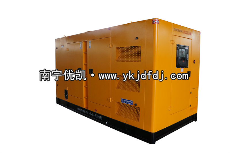 2022年8月27日，200KW靜音柴油發(fā)電機(jī)組發(fā)貨南寧某工程項(xiàng)目現(xiàn)場(chǎng)