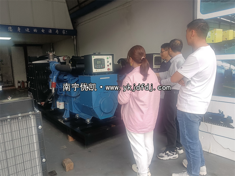 2024年3月18日，越南客戶到南寧店鋪學習柴油發電機組使用及相關知識